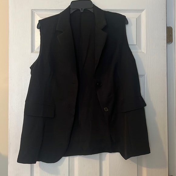 Shein Sleeveless Button Up Blazer - Picture 1 of 3